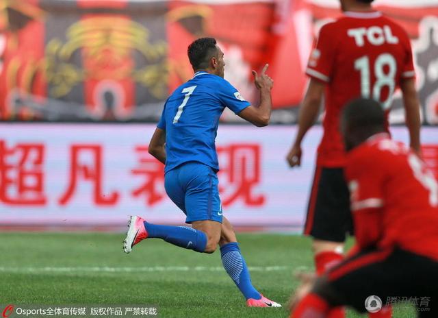 沾满全身的汗液
