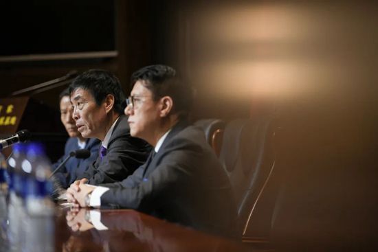 伊人亚洲综合